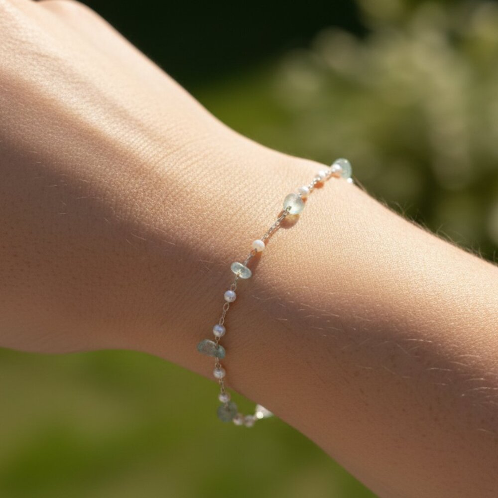 Chic & Stylish Bracelet – A Thoughtful Gift for Women and Girls, DYC1776